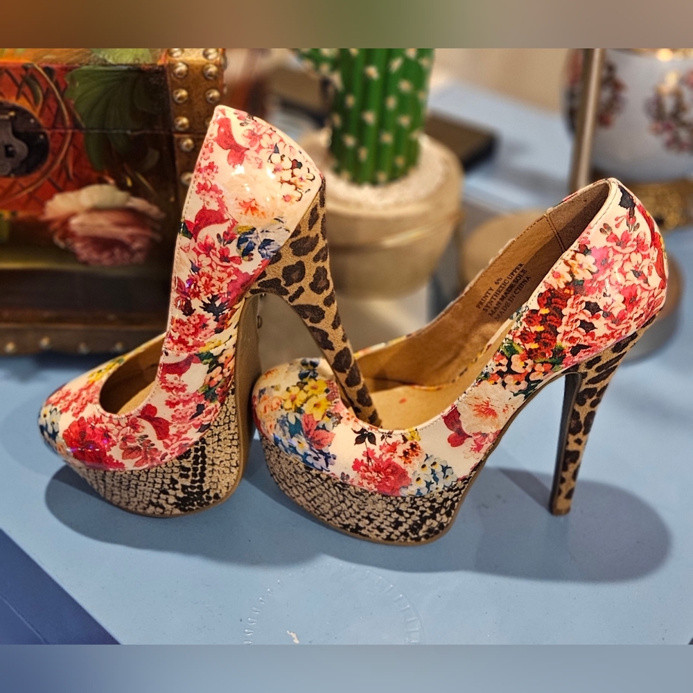 Zigi Soho "Printy" Mixed Print Platform Heels Size 6.5